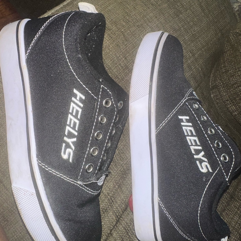 Heelys Classic Black and White Sneakers